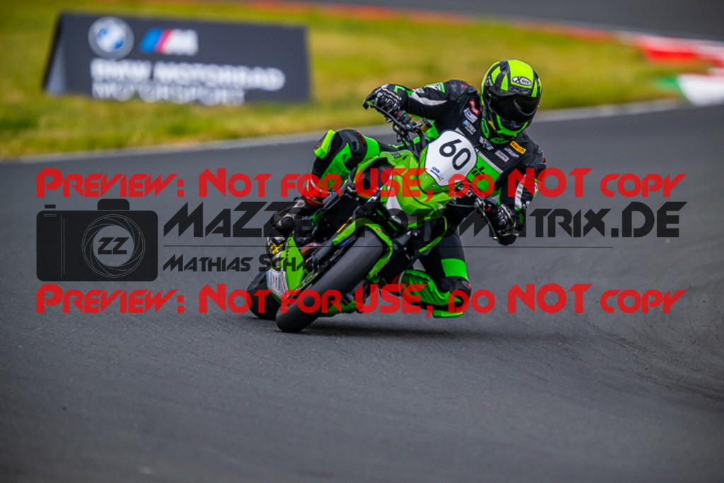 MaZZes_FotoMatrix_220521_2380 | Fotograf Mathias Schmid
Sportfotograf,
Eventfotograf,
Hochzeitsfotograf,
Portraitfotograf