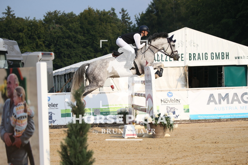 DL2Q5568 | Willkommen bei Brunnmayr - Design & Fotografie – Ihrem Spezialisten für Reitturniere und Pferdeveranstaltungen in Oberösterreich, Salzburg und Bayern! Seit über 17 Jahren sind wir leidenschaftlich dabei.