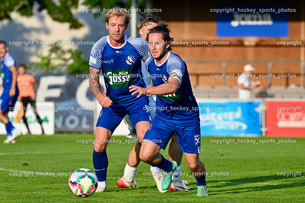 SAK vs. SV Dellach Gail | #14 Michael Sternig SV Dellach Gail, #23 Maximilian Wastian SV Dellach Gail, SAK vs. SV Dellach Gail, SAK vs. SV Dellach Gail am 14.08.2025 in Klagenfurt (Sportpark Welzenegg), Austria, (Photo by Bernd Stefan)