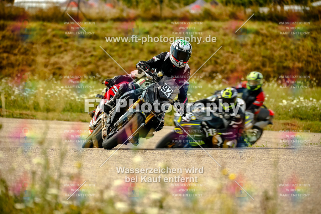 Chambley Juli-0599 | Hier findet Ihr Bilder von Touristenfahrten auf der Nürburgring Nordschleife oder von anderen Veranstaltungen die ich besucht habe. Viel Spass beim Durch Schauen 