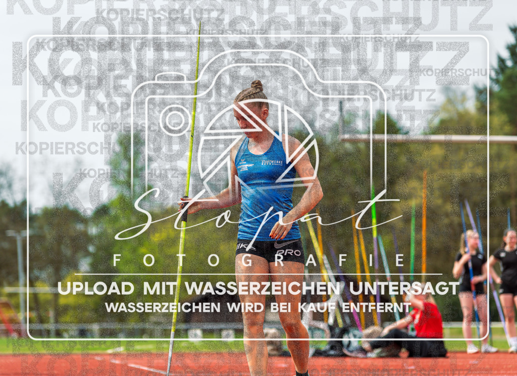 KMHK-1087 | Svea Funck (TV Jahn Walsrode (NI)) bei den Kreismeisterschaften Leichtathletik-Wurf Heidekreis 2026 im Boehmewaldstadion, Soltau (Simon Paul Stopat) - Realisiert mit Pictrs.com