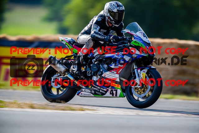 MaZZes_FotoMatrix_220722_0813 | PRO SUPERSTOCK