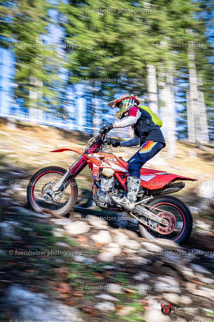 fuernholzer_241026-C1-127 | Fotografische Impressionen von der Red Stag Enduro Extreme by fuernholzer-photography.com. Endurosport in Österreich fotografisch festgehalten von fuernholzer. Auftragsfotografie für Private, Gewerbefotos und Industriefotografie. Eventfotografie, Sportfotografie und Motorsportfotografie. Anbieter von Fotoworkshops, Fototraining, fotografischen Vorträgen und Fotoseminaren.