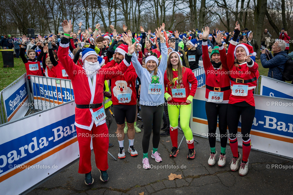 Bonner Nikolauslauf in Bonn, 08.12.2024 | Impressionen vom Bonner Nikolauslauf am 08.12.2024 in Bonn (Freizeitpark Rheinaue). Foto: BEAUTIFUL SPORTS/Axel Kohring