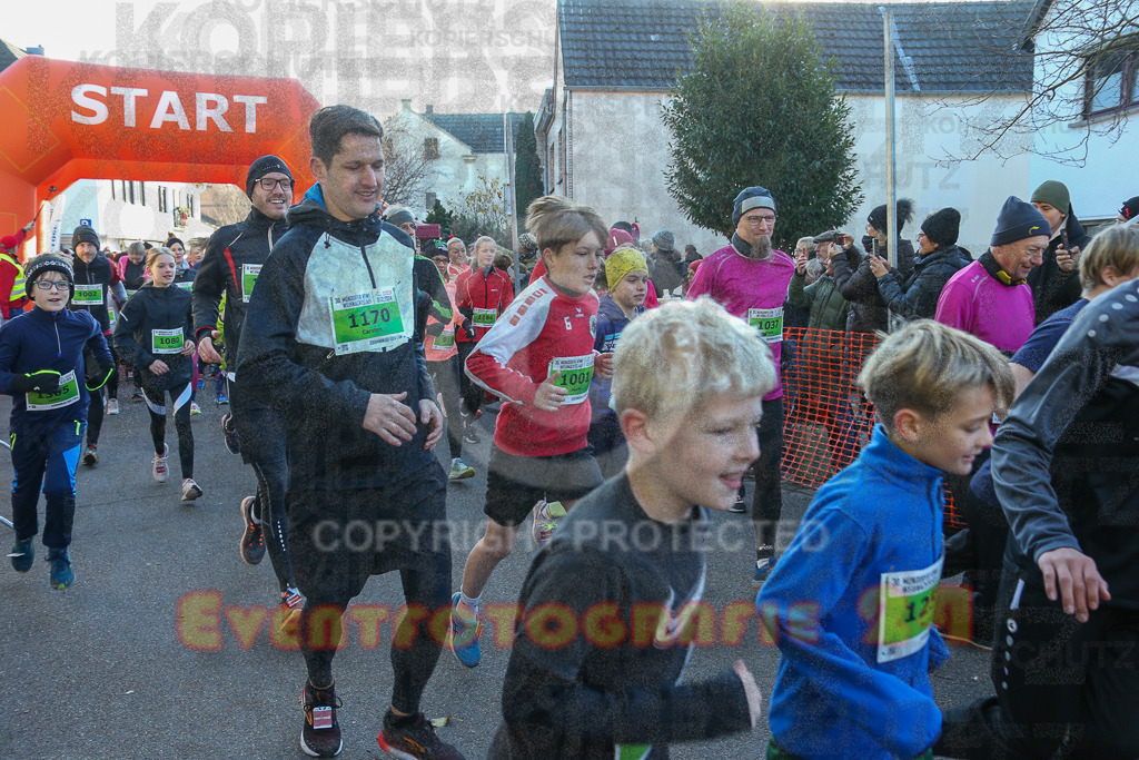 241201_1025_EX1_8107 | Sportfotografie im Rhein-Sieg Kreis, Köln, Bonn, NRW, Rheinland Pfalz, Hessen, etc. Unser Tätigkeitsfeld umfasst den Laufsport vom Volkslauf über den Marathon, Duathlon, Triathon bis zum Ultralauf wie Kölnpfad Ultra oder Schindertrail.