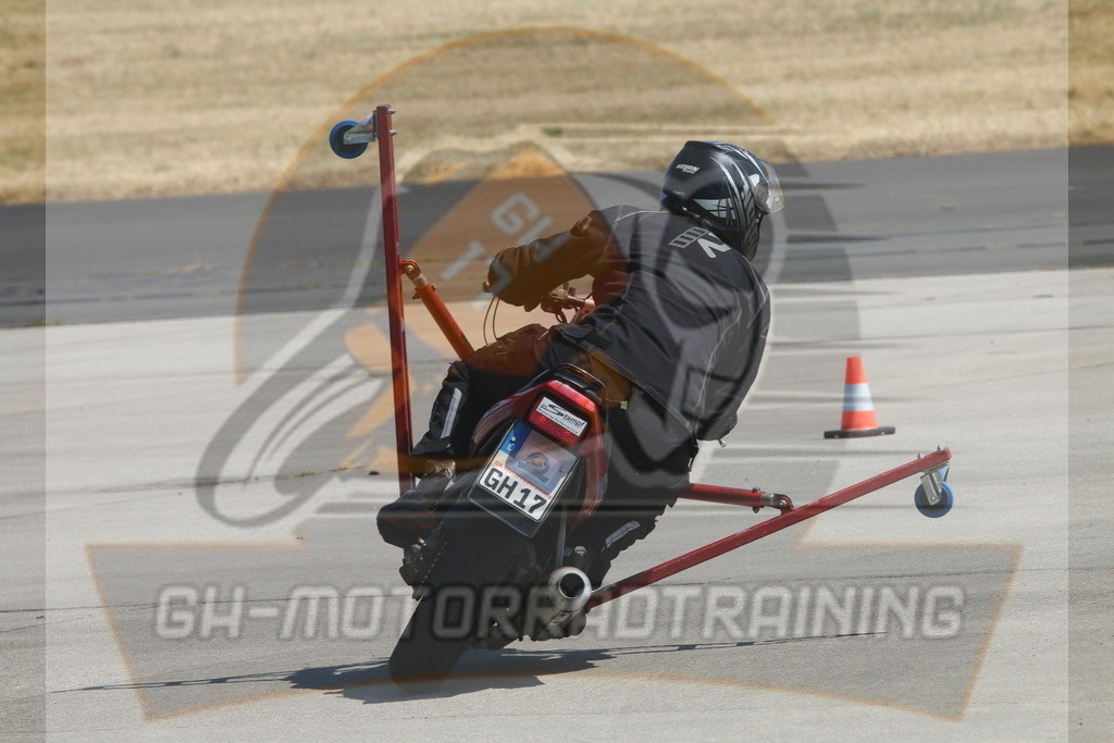 IMG_3157 | gh-motorradtraining-foto.de - Realisiert mit Pictrs.com