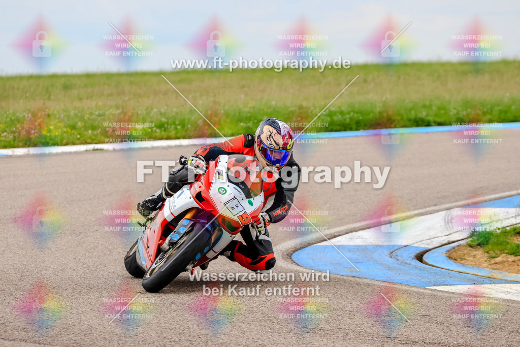 MotoTeam-2062 | Hier findet Ihr Bilder von Touristenfahrten auf der Nürburgring Nordschleife oder von anderen Veranstaltungen die ich besucht habe. Viel Spass beim Durch Schauen 