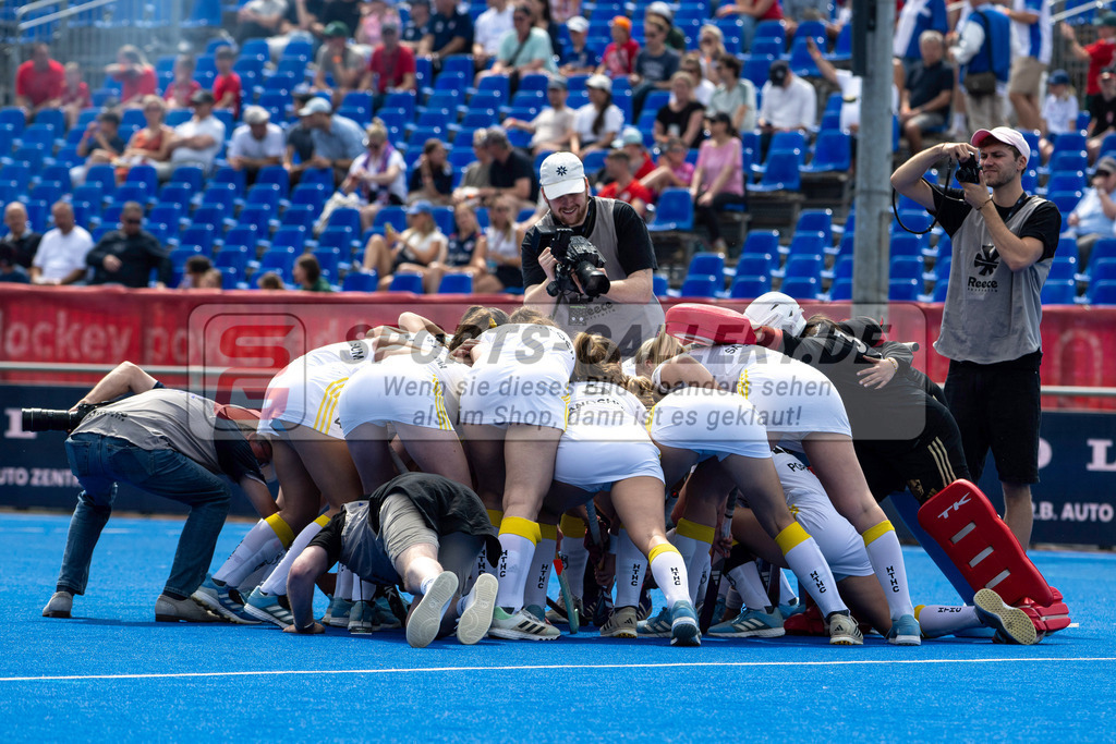 Final4_20250531-1146-Z09_2267 | Krefeld, Deutschland, 31.05.2025:  Feldhockey Final4 2025 – „Deutsche Feldhockey-Meisterschaften 2025“ im Gerd-Wellen-Hockeyanlage am 31.05.2025 in Krefeld, Deutschland. (Foto von Kramhöller/Fehrmann/Kaste)Krefeld, Germany, 31.05.2025: Feldhockey Final4 2025 – „Deutsche Feldhockey-Meisterschaften 2025“ in Gerd-Wellen-Hockeyanlage at 31.05.2025 in Krefeld, Deutschland. (Foto from Kramhöller/Fehrmann/Kaste)