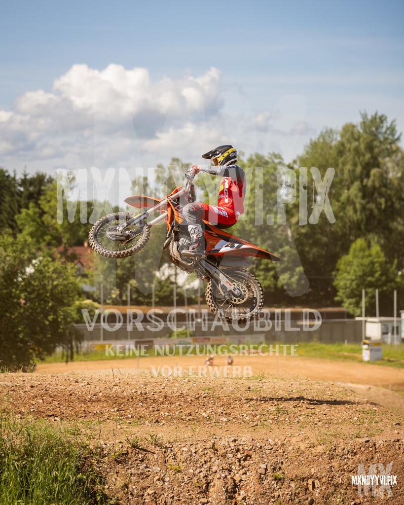 866A0860 | mxndyyvipix