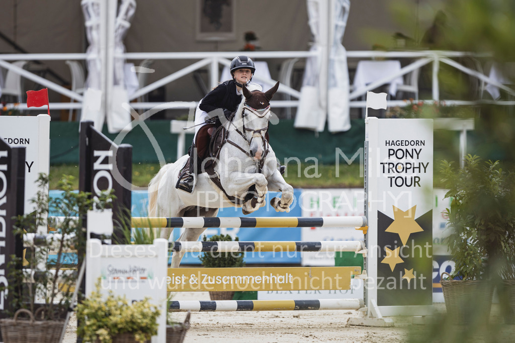 250712_BHO_ClearRoundTeam-419 | Deine schönsten Turniermomente als professionelle Fotos! Entdecke hochwertige Pferdesport-Fotografie im Online-Shop. Jetzt Fotos finden & bestellen!