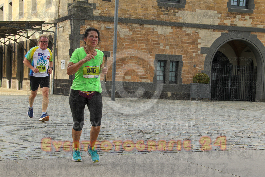 250920_1527_EV4_8869 | Sportfotografie im Rhein-Sieg Kreis, Köln, Bonn, NRW, Rheinland Pfalz, Hessen, etc. Unser Tätigkeitsfeld umfasst den Laufsport vom Volkslauf über den Marathon, Duathlon, Triathon bis zum Ultralauf wie Kölnpfad Ultra oder Schindertrail.
