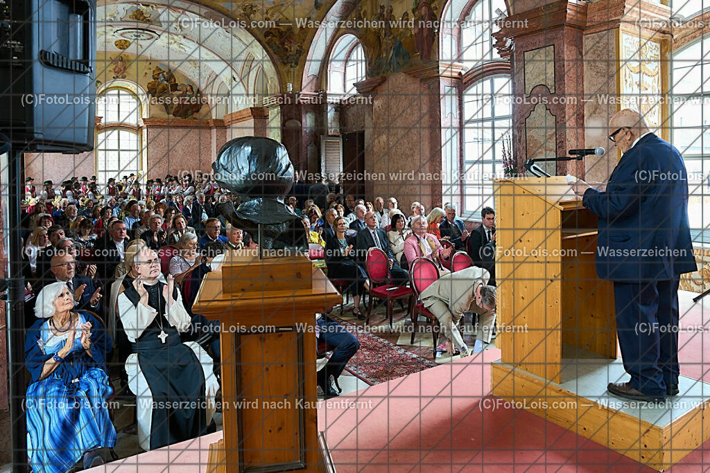ALP0174_XXXIX_Chopin-Festival_Eroeffnung_Kanitzer Theodor | (C)FotoLois.com, Alois Spandl, XXXIX. internationales CHOPIN-Festival in der Kartause Gaming, Eröffnung des Festivals mit Einmarsch der Goldhaubengruppe Lackenhof mit der Musikkapelle Gaming sowie den Ehrengästen und Eröffnungsansprachen in der Barockbibliothek, Fr 4. August 2023.