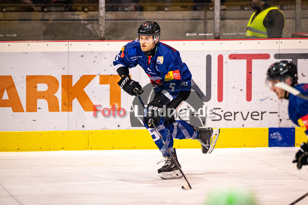 HC Landsberg RIVER KINGS gegen TSV Peißenberg MINERS | Eishockey Bayernliga Herren Vorrunde 2024/25, HC Landsberg RIVER KINGS gegen TSV Peißenberg MINERS, 20250103,Jonas MOSLER (RIVERKINGS 5) in Aktion, Freisteller,2025-01-03 in Landsberg am Lech (Eisstadion Landsberg)Jonas MOSLER (RIVERKINGS 5)Copyright: WolfgangxLindner foto-lindner.de