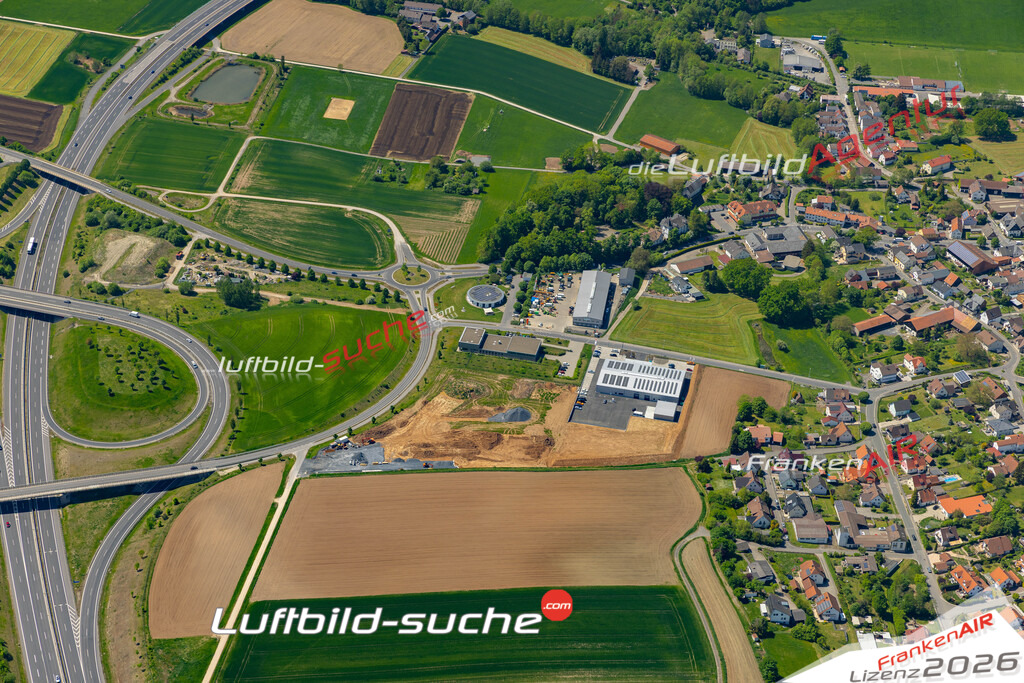 Die Luftaufnahme Unterlauter - Lautertal wurde 2022 vom Flugzeug aus (keine Drohne) erstellt. Hohe Auflösung -für große Poster und Wandbilder geeignet - Garantiert!