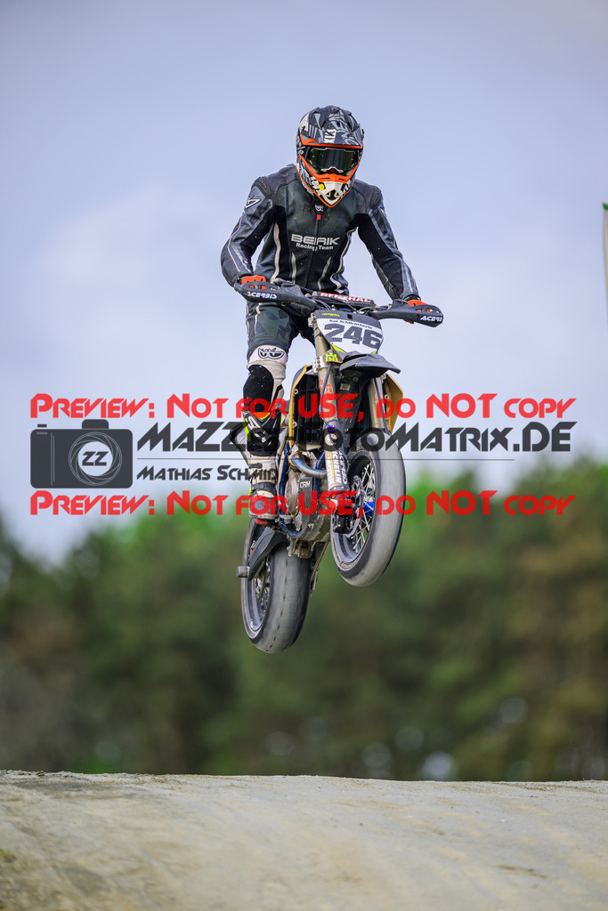 MaZZes_Fotomatrix_20250504_6007705_6327 | S4