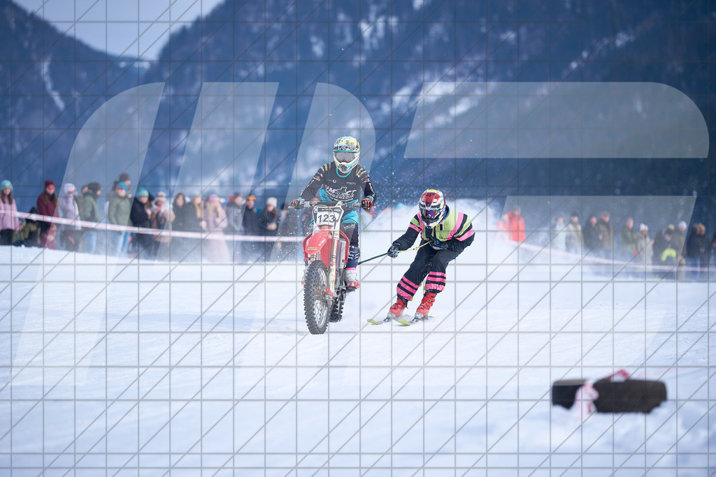 11. Holzknecht Skijöring | Skijöring am 24.01.2026: 11. Holzknecht Skijöring in Gosau am Dachstein, Oberösterreich, ÖsterreichFoto: © 2026 Martin Bihounek | mb-creative.eu