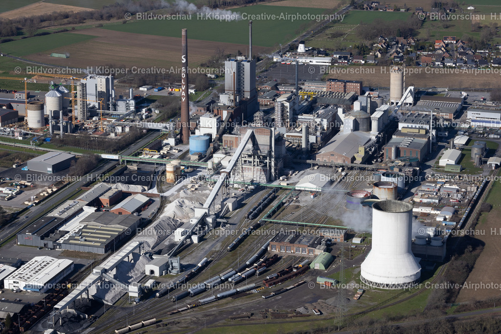 Luftbilder Xantener Str._Solvay Chemicals GmbH_47495 Rheinberg-1460 | Aerial view industry ,Xantener Str., Rheinberg ,Solvay Chemicals GmbH,Germany , Europe , North Rhine-Westphalia,Germany,Europe - Realisiert mit Pictrs.com
