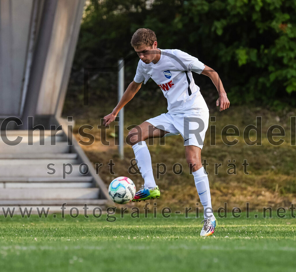 2023-07-18_108_FC_Herzogstadt_gegen_FC_Eitting | Erding, Deutschland, 18.07.2023:
Fußball, TOTO Pokal 2023 / 2024, 1. Spieltag, FC Herzogstadt gegen FC Eitting, Endergebnis: 2:4 n.E.

Maximilian Gröppmair (FC Eitting, #13)

Foto: Christian Riedel / fotografie-riedel.net