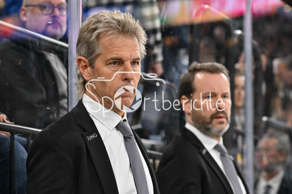 EHC RB München - Augsburger Panther | im Bild AEV Sportmanager Duanne MOESER / DEL: EHC RB Muenchen - Augsburger Panther, SAP Garden am 23.11.2024