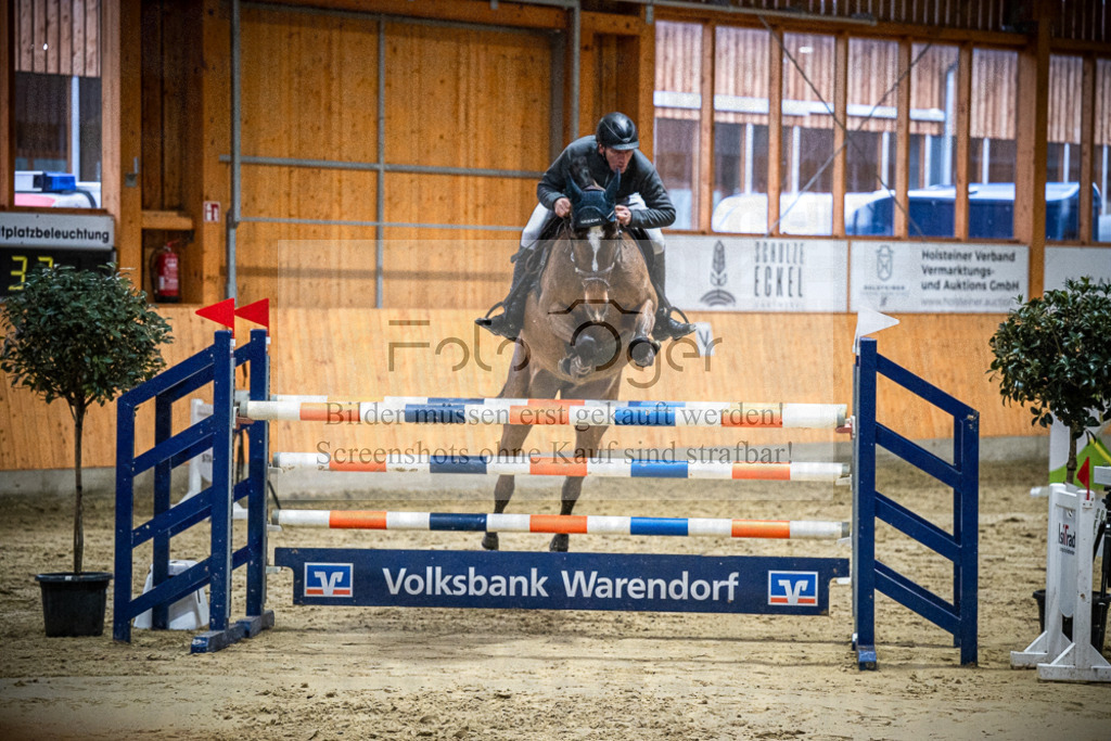 DOS_2172 | Entdecke hochwertige Reitturnierfotos von Foto Oger. Professionell, emotional und authentisch – jetzt Lieblingsmomente im Shop bestellen.Deutschlandweite Turnierfotografie. - Realisiert mit Pictrs.com