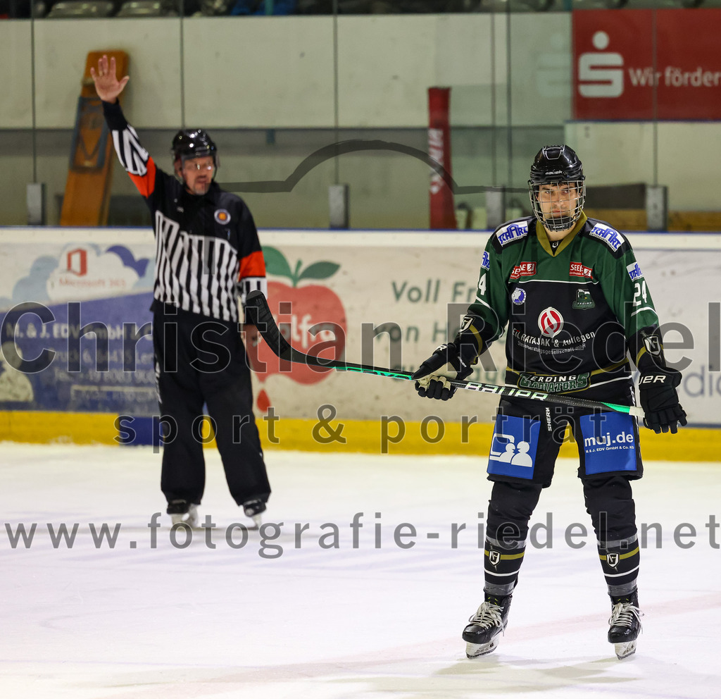 2022-11-13_070_TSV_Erding_gegen_TEV_Miesbach | Erding, Deutschland, 13.11.2022:
Eishockey, Bayernliga 2022 / 2023, 13. Spieltag, TSV Erding gegen TEV Miesbach, Endergebnis: 

Foto: Christian Riedel / fotografie-riedel.net