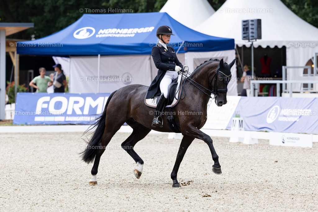 TH_348 HASSMANN Lena (GER)_ Chere Celine OLD_20949 | Elmloher Reitertage 2024 am 03.08.24 in Elmlohe, , Thomas Hellmann, _Y7A4444