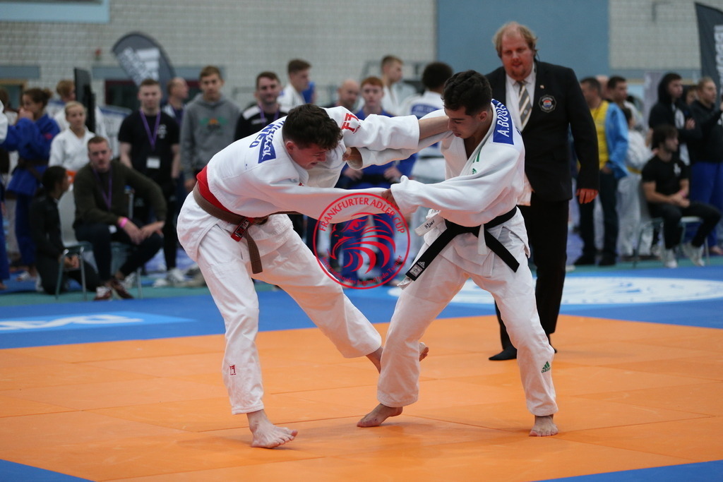 AT3Y0876 | Fotos vom Adler Cup - Pictures from Adler Cup

Hier findet Ihr alle Eindrücke und großen Momente der Adler Cup Wochenenden. Here you will find all impressions and great moments of the Adler Cup weekends. - Realisiert mit Pictrs.com