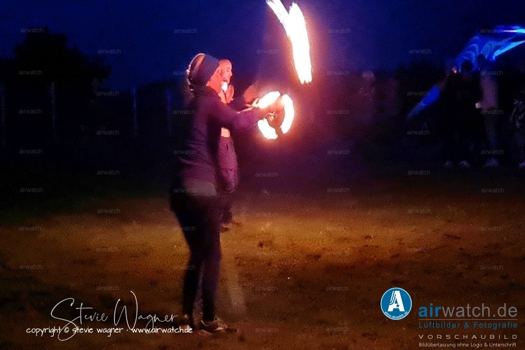 Bachblyten® Festival 2023 | Entdecken Sie atemberaubende Luftbilder und Fotografien auf airwatch.de - Tauchen Sie ein in eine Welt voller faszinierender Aufnahmen aus der Vogelperspektive.