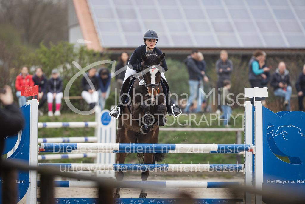 240330_Fruehlingsfest_Stil-M-982 | Deine schönsten Turniermomente als professionelle Fotos! Entdecke hochwertige Pferdesport-Fotografie im Online-Shop. Jetzt Fotos finden & bestellen!