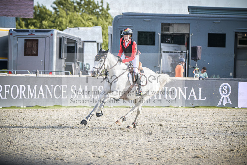 DOS_8332 | Entdecke hochwertige Reitturnierfotos von Foto Oger. Professionell, emotional und authentisch – jetzt Lieblingsmomente im Shop bestellen.Deutschlandweite Turnierfotografie. - Realisiert mit Pictrs.com