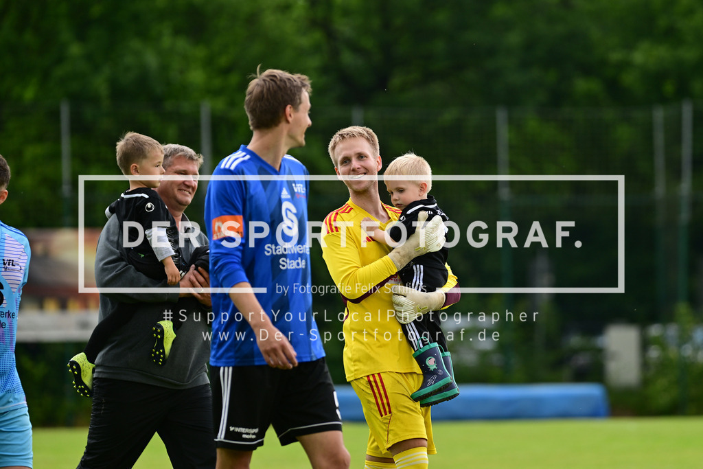 Fußball I Herren I Saison 2024-2025 I Kreisliga I 25. Spieltag I FSV Bliedersdorf-Nottensdorf - VfL Güldenstern Stade II I 034314 | Der Sportfotograf. - Realisiert mit Pictrs.com