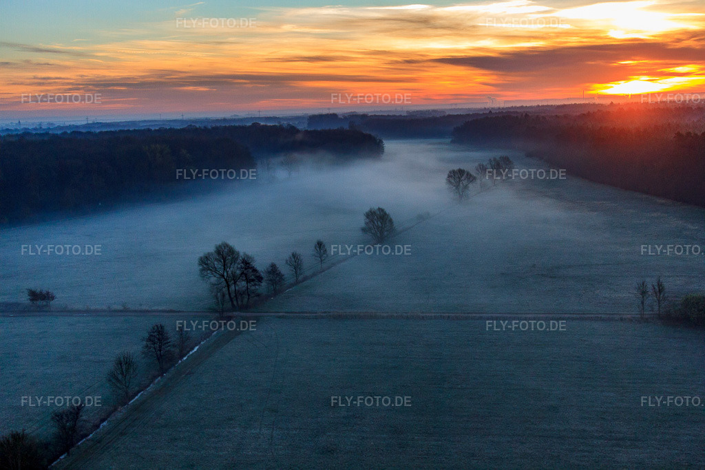 Luftbild: Otterbachniederung im Morgendunst bei Sonnenaufgang in Minfeld im Bundesland Rheinland-Pfalz in Deutschland.Foto: IMG_62987.jpg vom 20.03.2014 durch Werner Riehm/FLY-FOTO.deAuflösung des Originals: 4752 x 3168 px