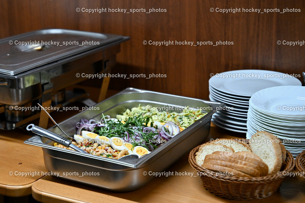 ESC Steindorf vs. ESV Ferlach  | VIP Raum ESc Steindorf, ESC Steindorf vs. ESV Ferlach , ESC Steindorf vs. ESV Ferlach  am 15.02.2026 in Steindorf (Ossiachersee Halle), Austria, (Photo by Bernd Stefan)