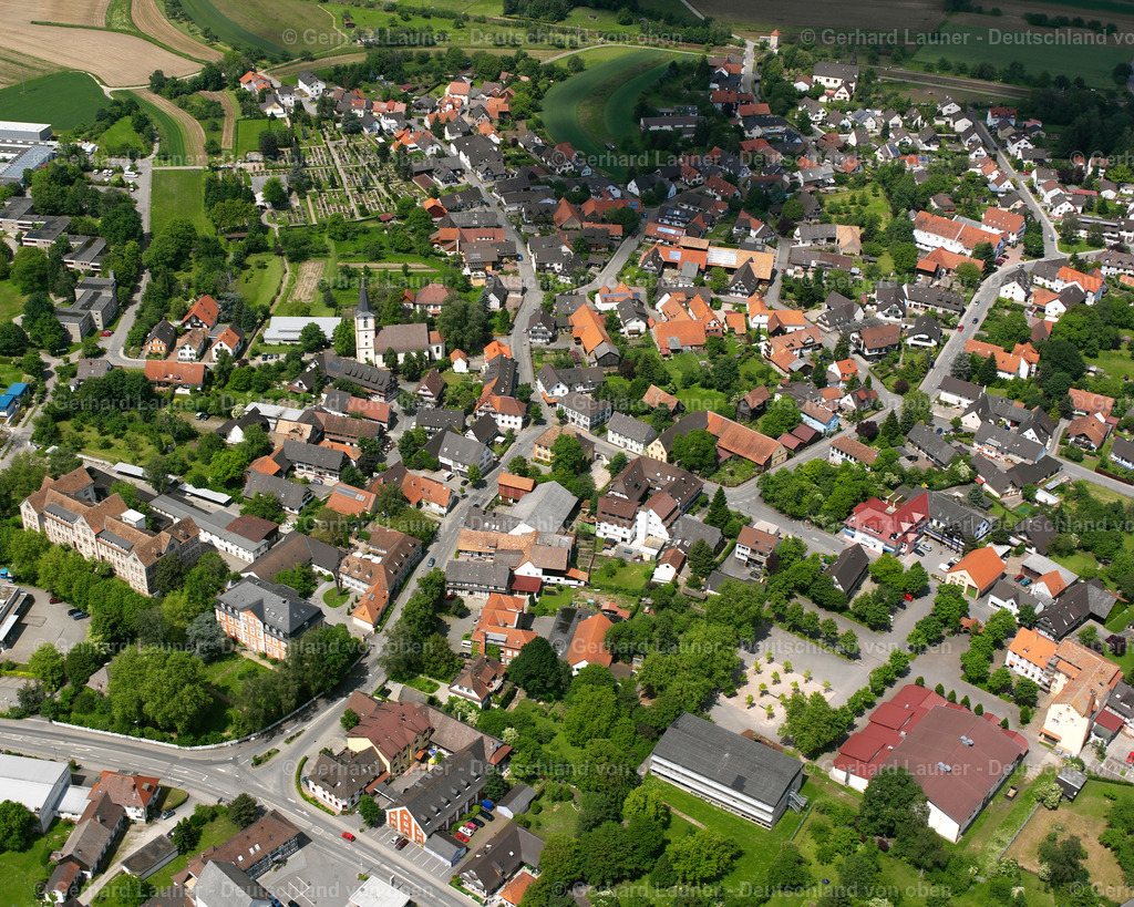 2626401 | KORK 06.09.2006 Ortsansicht der Straßen und Häuser der Wohngebiete in Kork im Bundesland Baden-Württemberg, Deutschland. // Town View of the streets and houses of the residential areas in Kork in the state Baden-Wuerttemberg, Germany. Foto: Gerhard Launer