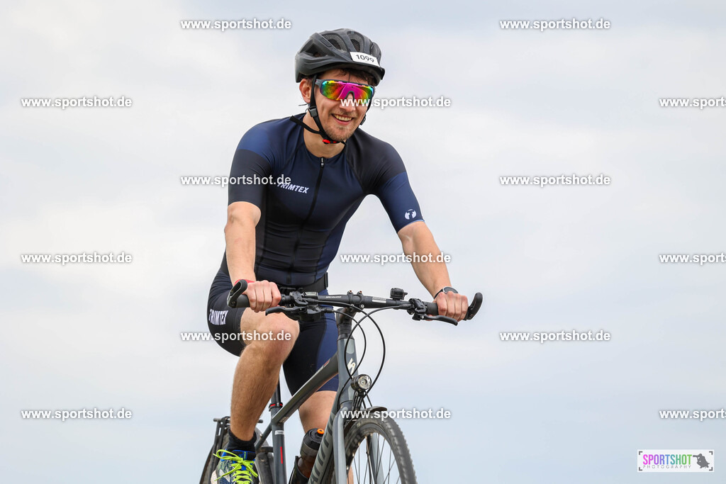 BR8A4238 | Stadttriathlon Erding 2025. #yourpictrs #sportshot_your_pictrs @Sportshotphotography #stadttriathlonerding Copyright: www.sportshot.de