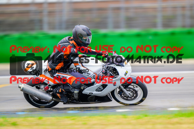 MaZZes_FotoMatrix_240615_6007705_0638 | GELB