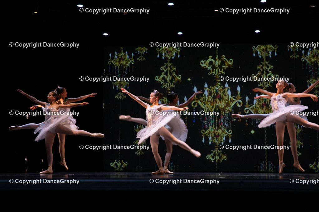 GPHY6940 | DanceGraphy - Realisiert mit Pictrs.com