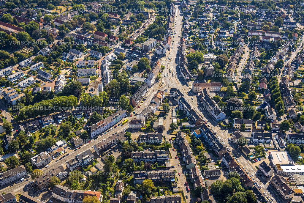 Essen220806730 | Luftbild, Haltestelle Essen Fliegenbusch, Straßengabelung mit Schloßstraße, Frintroper Straße, Altendorfer Straße, Borbeck-Mitte, Essen, Ruhrgebiet, Nordrhein-Westfalen, Deutschland