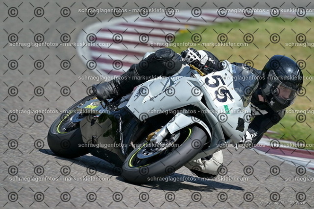 26BT02-1657 | markuskiefer.com - Realisiert mit Pictrs.com