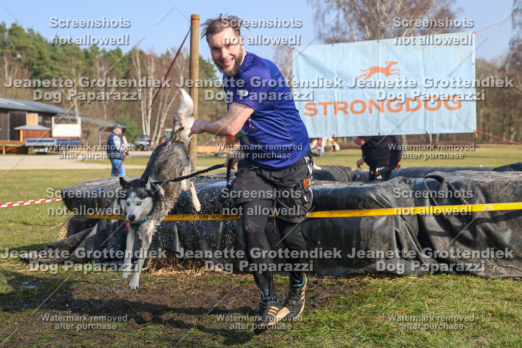 Dog Paparazzi - Strongdog North Mrz26-2956 | Dog Paparazzi Jeanette Grottendiek Fotografie & Videografie - Realisiert mit Pictrs.com