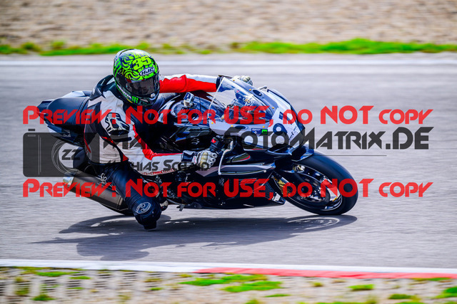 MaZZes_FotoMatrix_240519_6007705_0201 | Fotograf Mathias Schmid
Sportfotograf,
Eventfotograf,
Hochzeitsfotograf,
Portraitfotograf