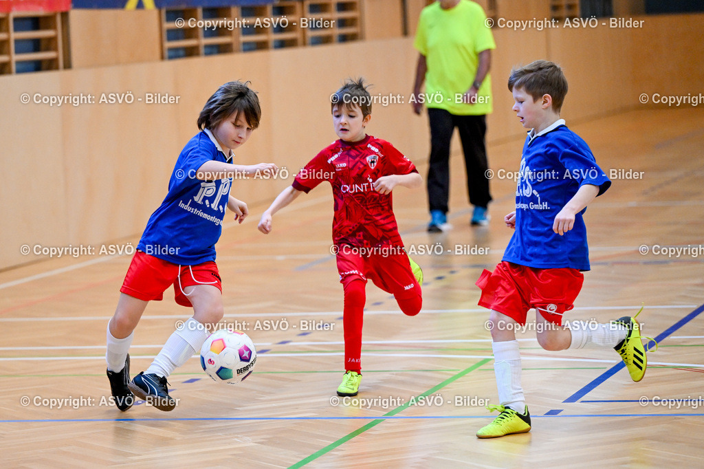 ASVÖ_ Fussballturnier SV Gallneukirchen_ 09.02.2025-37 | 09.02.2025, Gallneukirchen, AUT, ASVÖ, Fussball Nachwuchs Hallenturnier 2025, SV Gallneukirchen im Bild Teilnehmer U 9©Harald Dostal / fodo.media - Realisiert mit Pictrs.com