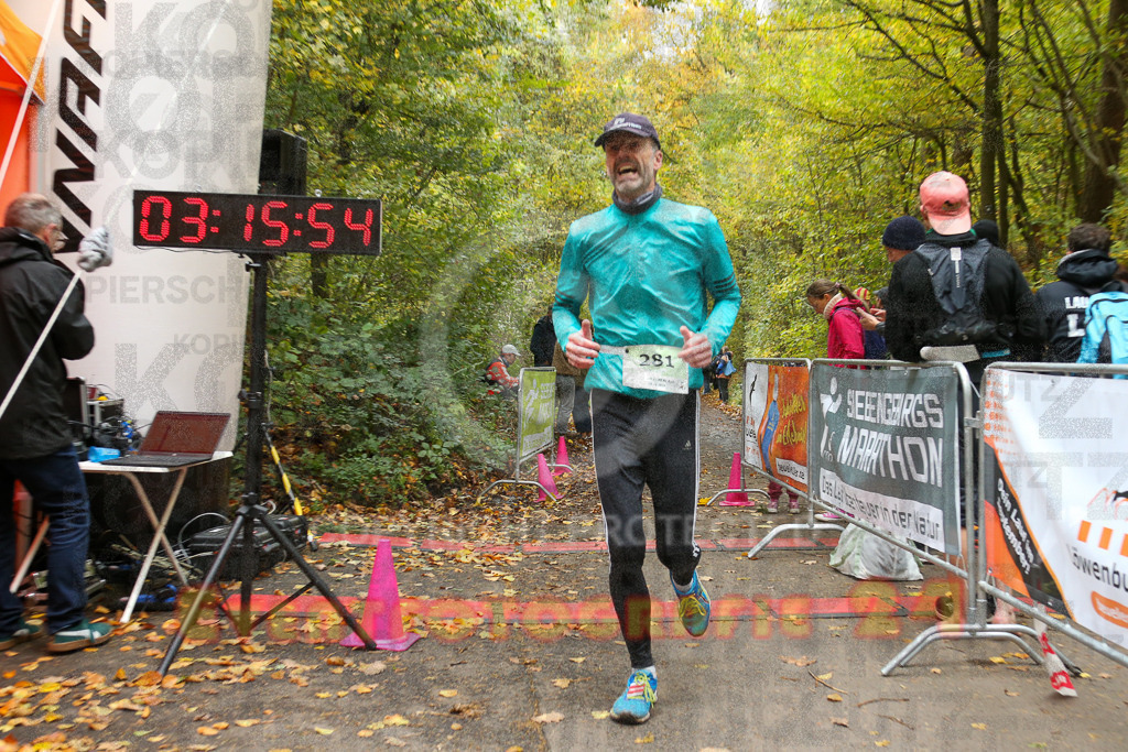 251026_1317_EX1_3108 | Sportfotografie im Rhein-Sieg Kreis, Köln, Bonn, NRW, Rheinland Pfalz, Hessen, etc. Unser Tätigkeitsfeld umfasst den Laufsport vom Volkslauf über den Marathon, Duathlon, Triathon bis zum Ultralauf wie Kölnpfad Ultra oder Schindertrail.