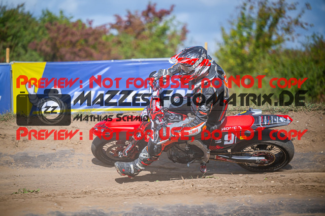 MaZZes_FotoMatrix_230930_7000 | S3