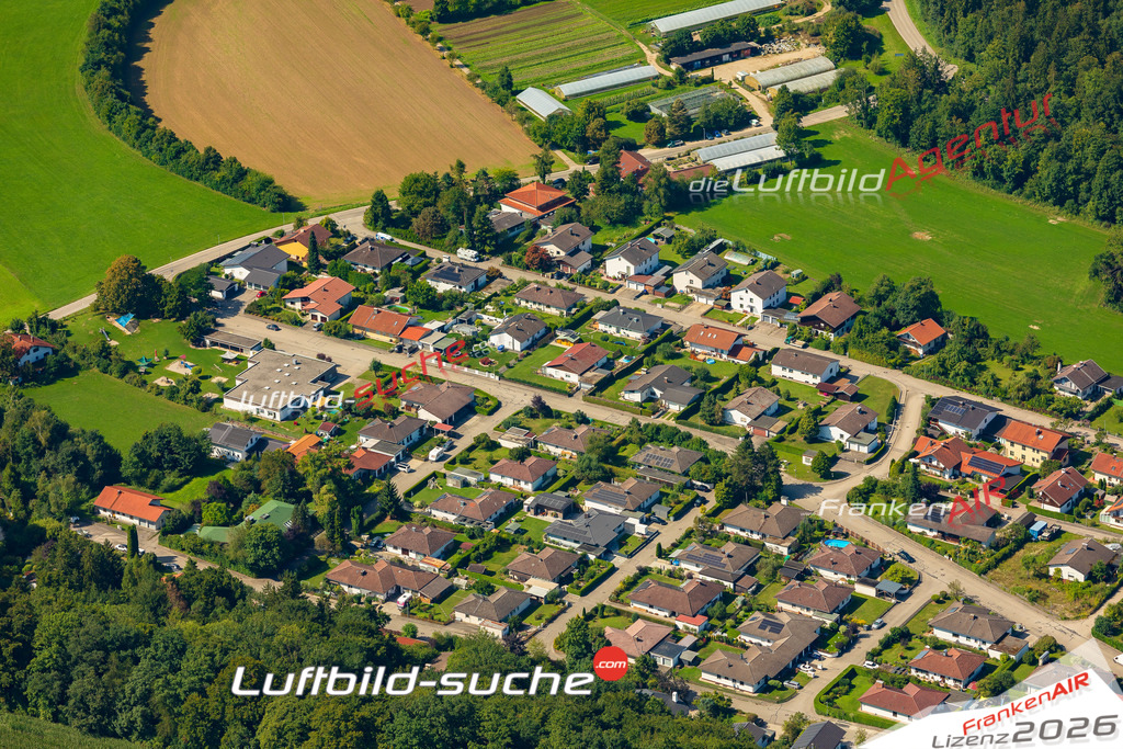 Luftbild Vs Google Maps  Eglsee  Trostberg -Das Luftbild wurde 2025 vom UL-Flugzeug heraus erstellt ( keine Drohne ) - Hochauflösende Luftaufnahme -Nicht vergleichbar mit Google Maps oder Satelittenbilder- Die Geschenkidee !Mit Lizenz und Bildrechte bestellbar
