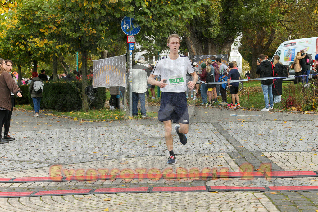 241020_1107_EX1_1072 | Sportfotografie im Rhein-Sieg Kreis, Köln, Bonn, NRW, Rheinland Pfalz, Hessen, etc. Unser Tätigkeitsfeld umfasst den Laufsport vom Volkslauf über den Marathon, Duathlon, Triathon bis zum Ultralauf wie Kölnpfad Ultra oder Schindertrail.