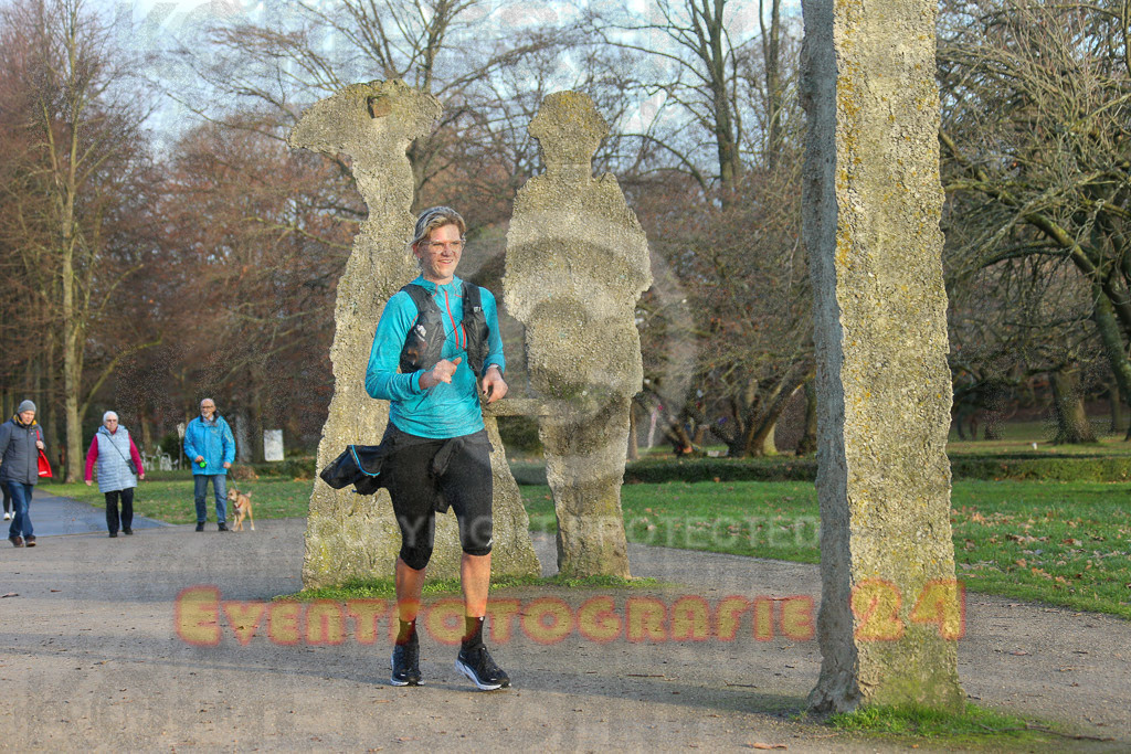 230108_1511_EX1_2687 | Sportfotografie im Rhein-Sieg Kreis, Köln, Bonn, NRW, Rheinland Pfalz, Hessen, etc. Unser Tätigkeitsfeld umfasst den Laufsport vom Volkslauf über den Marathon, Duathlon, Triathon bis zum Ultralauf wie Kölnpfad Ultra oder Schindertrail.