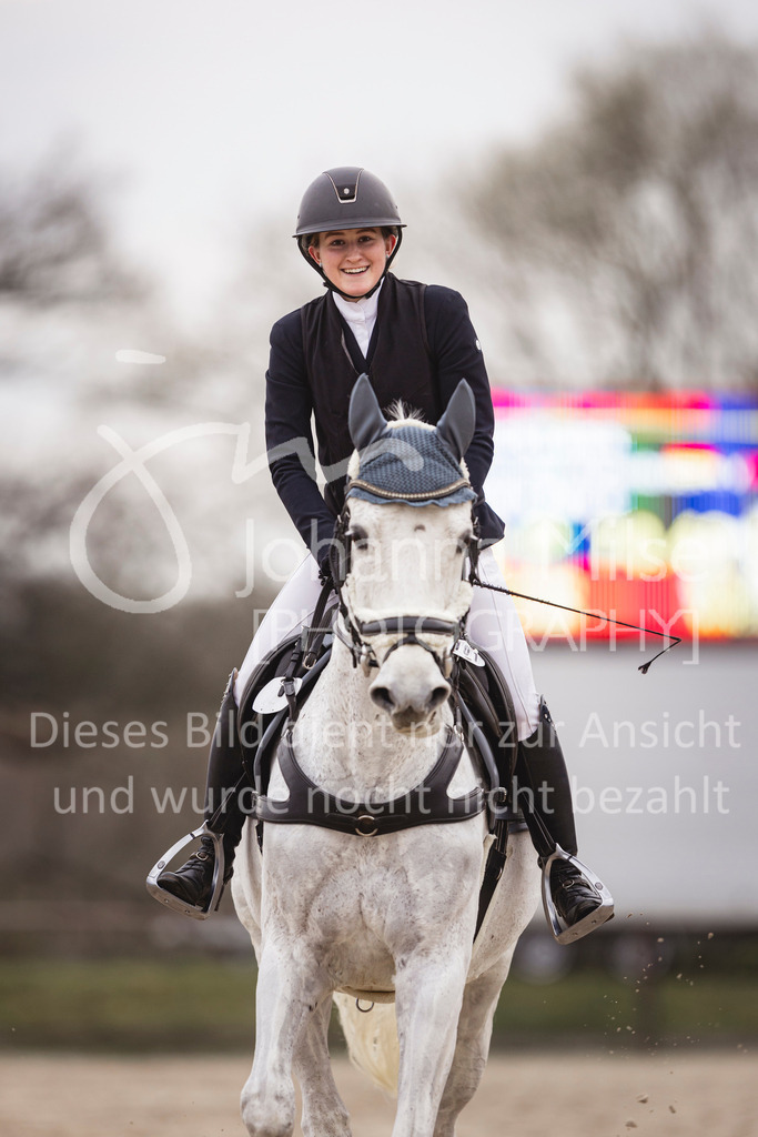 240327_Fruehlingsfest_Stil-L-2-401 | Deine schönsten Turniermomente als professionelle Fotos! Entdecke hochwertige Pferdesport-Fotografie im Online-Shop. Jetzt Fotos finden & bestellen!