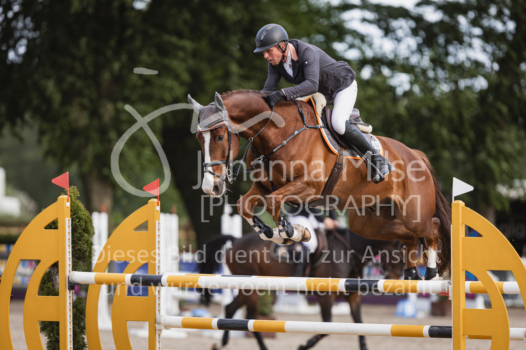 250506_Mühlen_SprPf-M-525 | Deine schönsten Turniermomente als professionelle Fotos! Entdecke hochwertige Pferdesport-Fotografie im Online-Shop. Jetzt Fotos finden & bestellen!