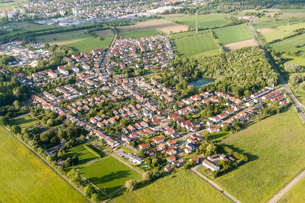 Luftbild: Ortsansicht im Ortsteil Frauenweiler in Wiesloch im Bundesland Baden-Württemberg in Deutschland. Foto: IMG_27670.jpg vom 24.05.2010 durch Werner Riehm/FLY-FOTO.de